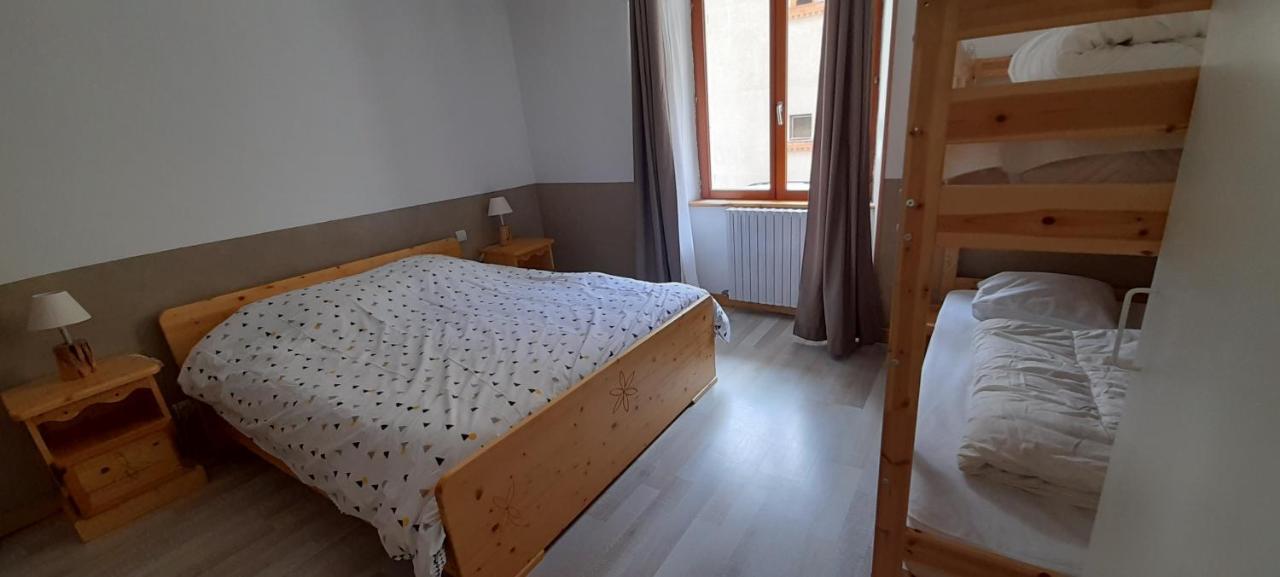 Chambre à louer à la nuitée Lanslebourg-Mont-Cenis Esterno foto